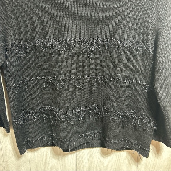 Fioreblu Black Frayed Fringe Sweater Size XL - Picture 3 of 10